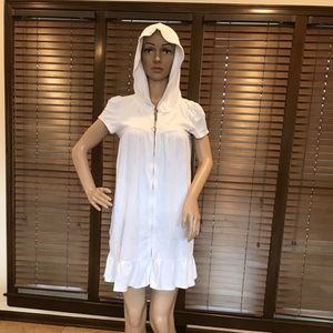 Juicy Couture white terry cloth swim cover M.